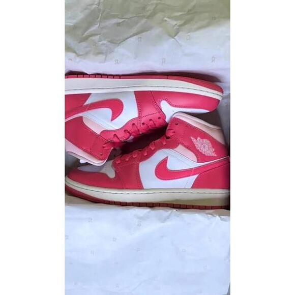 Nike Air Jordan 1 Mid Sea Coral Atmosphere Pink White Men Size 7.5 (BQ6472-186) - Picture 2 of 9